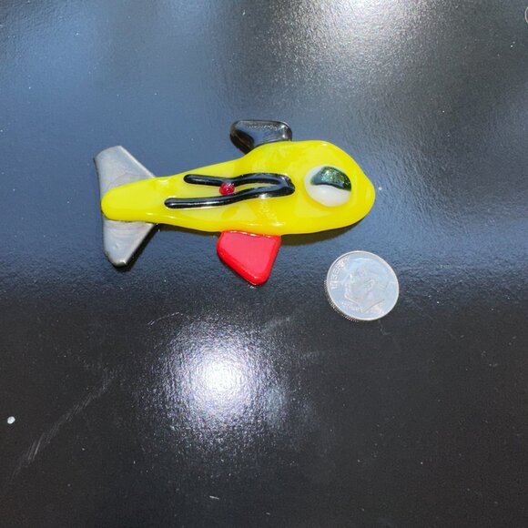 #5387 REFIGERATOR MAGNET FISH YELLOW MULTI COLOR W/FIN ELEGANT FUSED GLASS - Picture 3 of 11